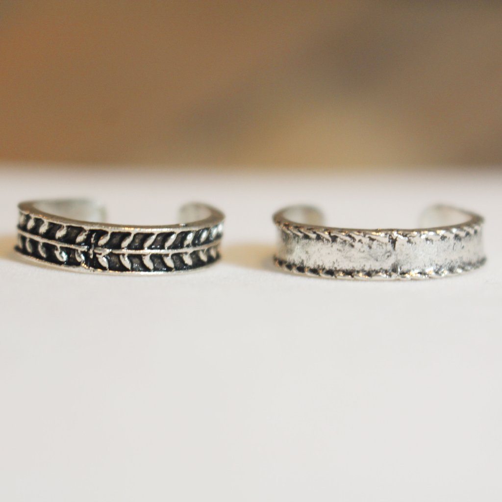 Adjustable Silver Leaf & Rope Braid Toe Ring